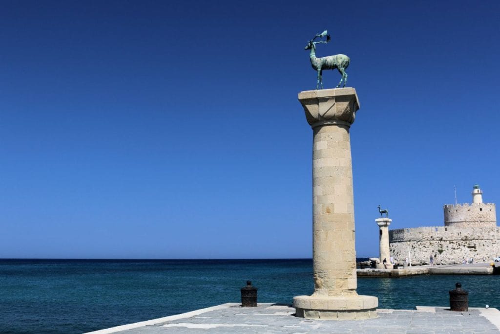 Deer column and Mandraki Harbour featured among the best things to do in Rhodes in 2026.